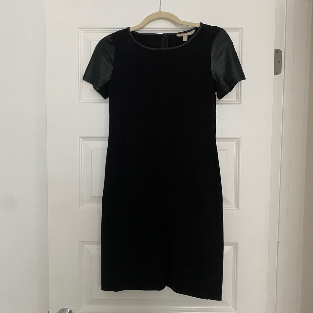 Banana Republic Black Faux Leather Sleeves Shift Ponte Knit Dress Sz 0